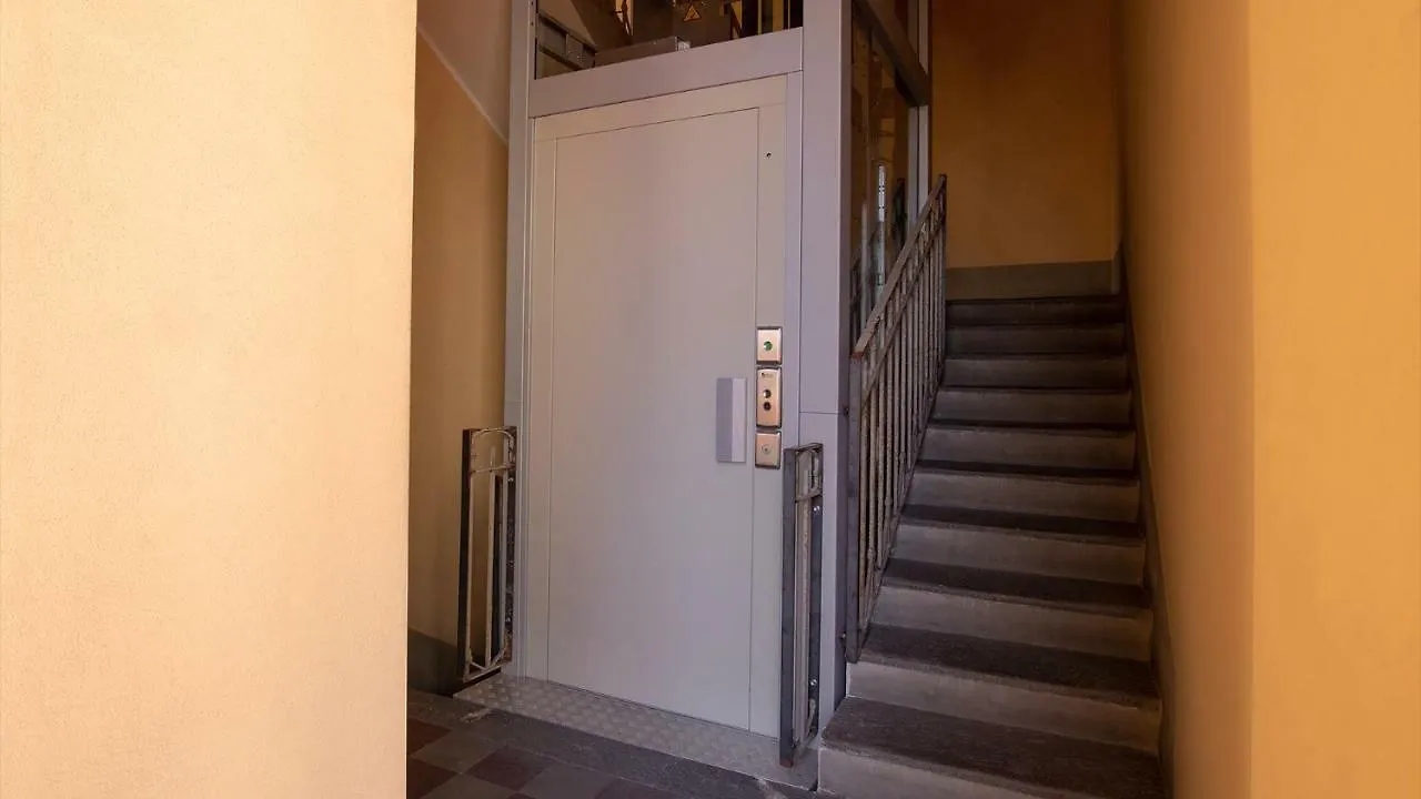 Casa Dela Lägenhet Milano Italien