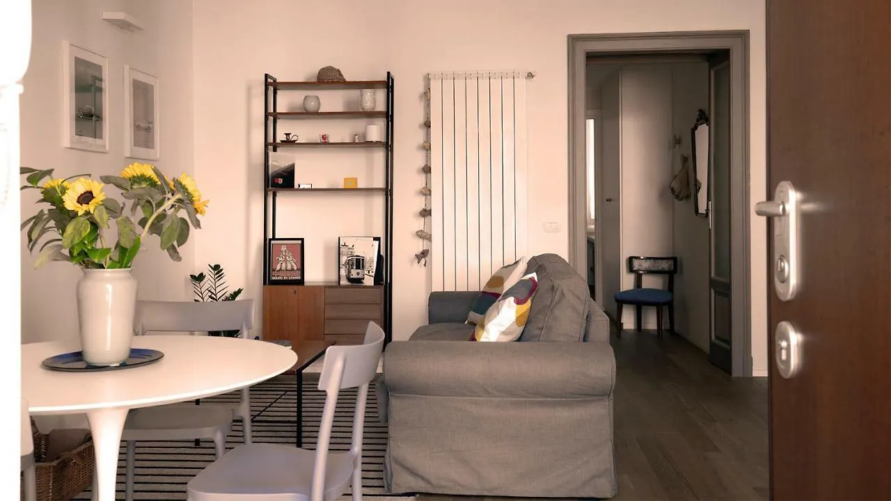 Casa Dela Lägenhet Milano